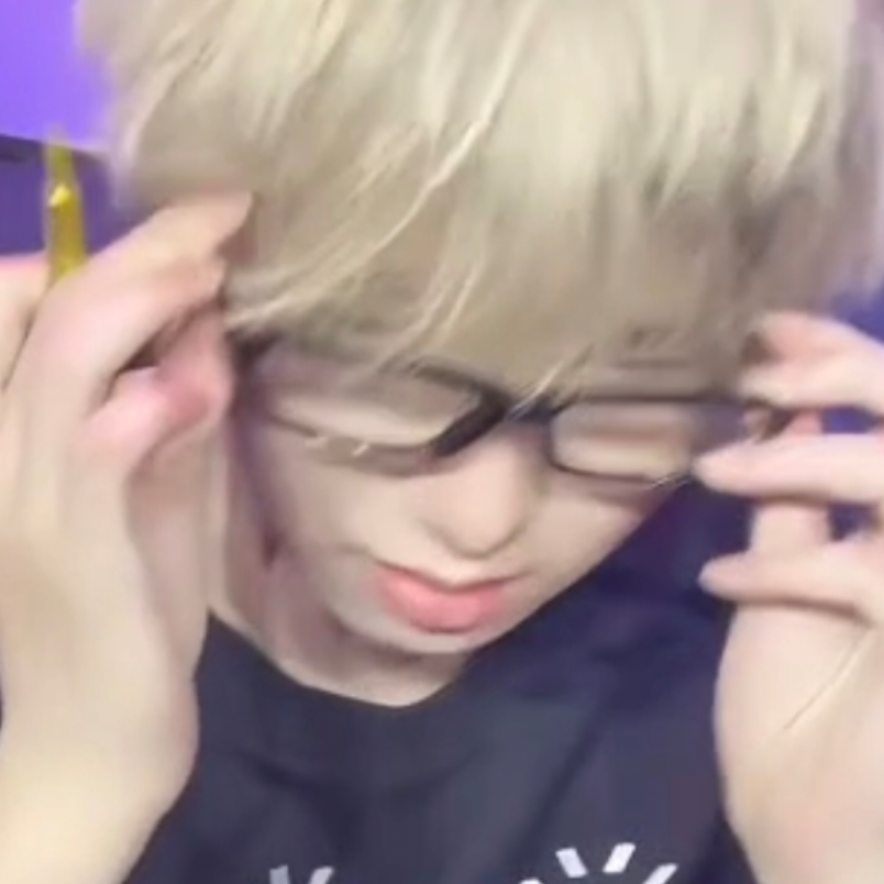 嗯男神哪一桢都帅所以都截了