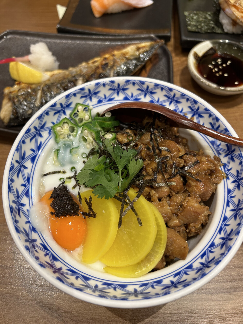 黑松露拌饭香迷糊了