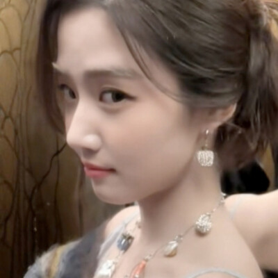 卢昱晓