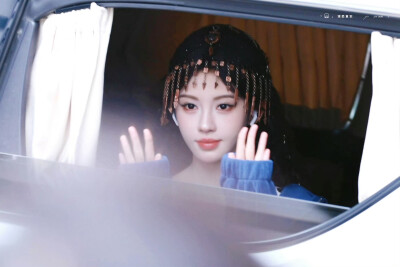 鞠婧祎