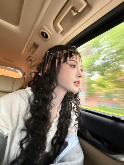 鞠婧祎