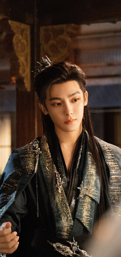 侯明昊《入青云》纪伯宰