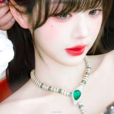 张元英