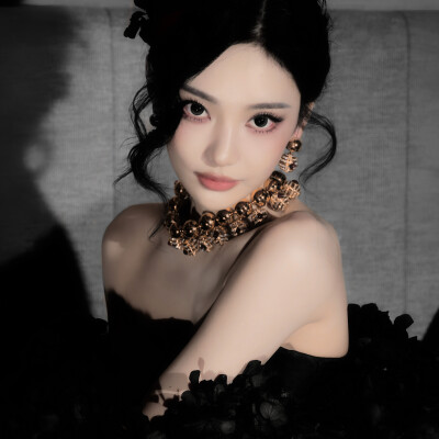 @妳是我悲鳴世界里的唯一温度