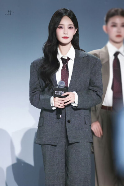 李一桐