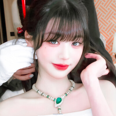 张元英