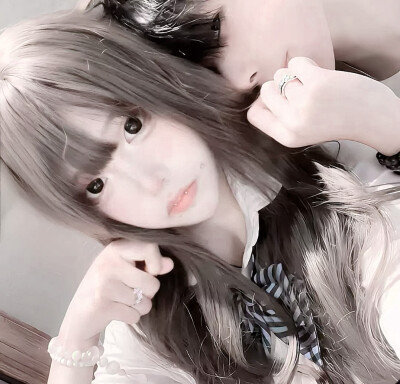 像我这种神经兮兮的人 能一直陪我玩听我讲一大堆话的人 一定是能陪我很久的人