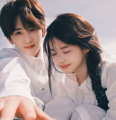 因为太想念 所以总想见 因为不能见 所以总想念