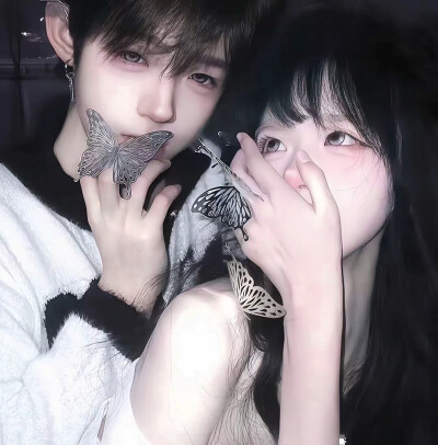 像我这种神经兮兮的人 能一直陪我玩听我讲一大堆话的人 一定是能陪我很久的人