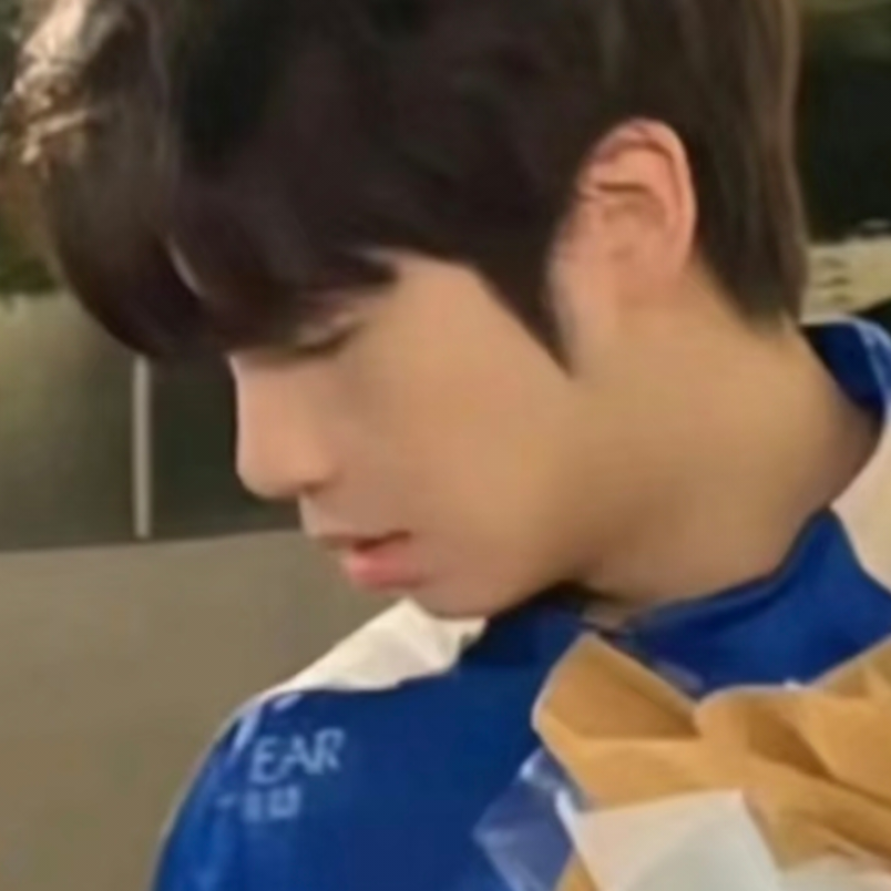 谁定制的我忘了