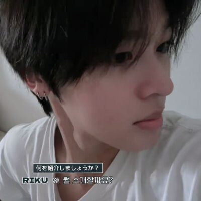 爱像镜子里自己的脸