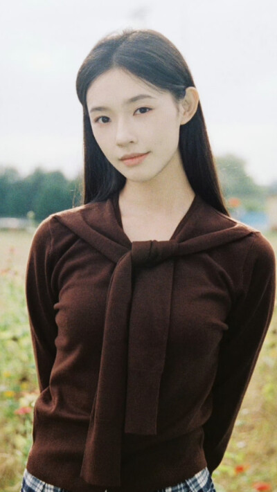 林允