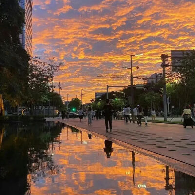 晚霞背景图