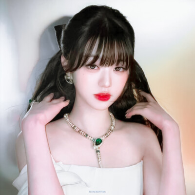 张元英