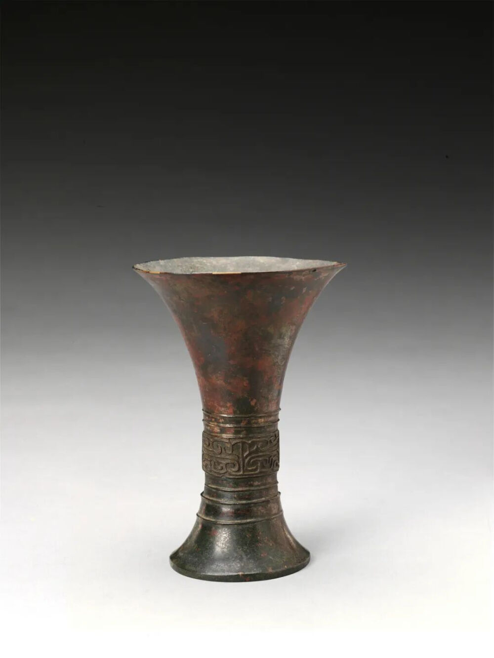 商 兽面纹觚故宫博物院藏