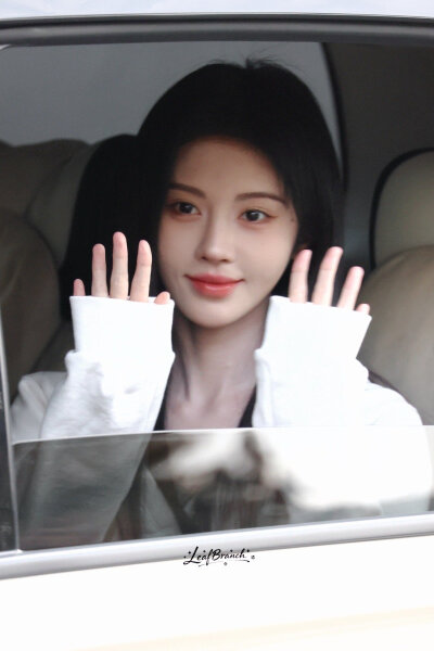 鞠婧祎