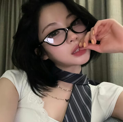 女孩子发力中…