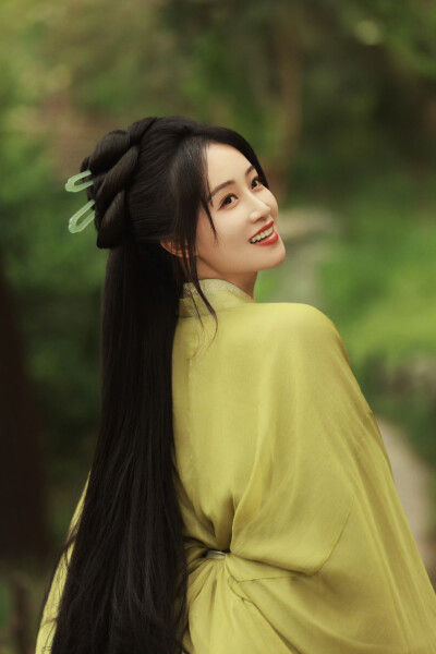 蓝盈莹