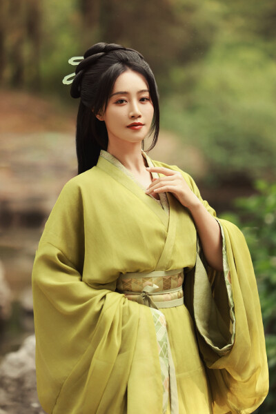 蓝盈莹
