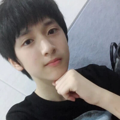 U_U