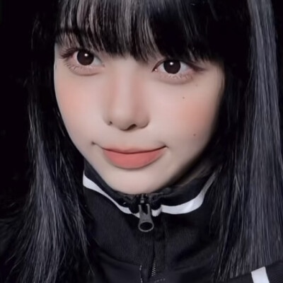 她是一个合格的萌妹