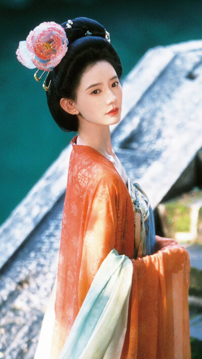 张婉莹