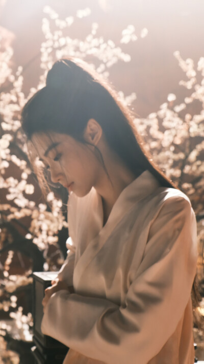 入青云 明意 卢昱晓