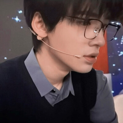 U_U