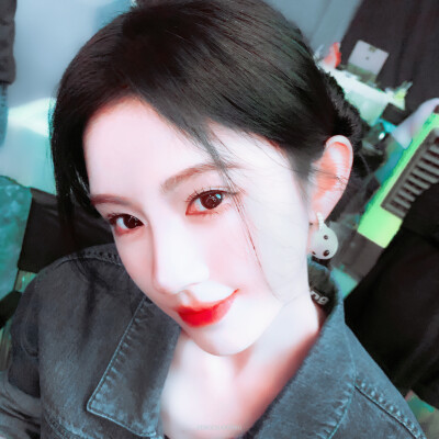 鞠婧祎