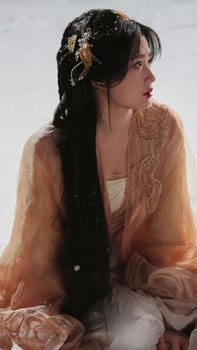 入青云 明意 卢昱晓