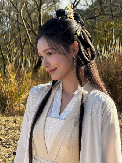 林允
