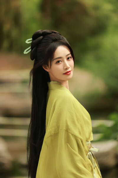 蓝盈莹