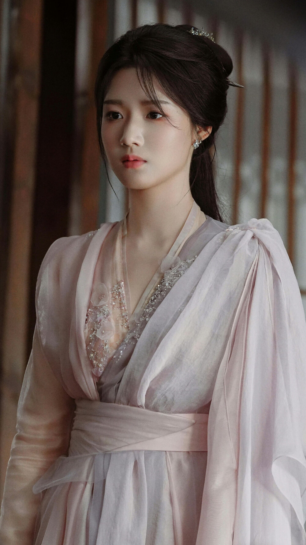 入青云 明意 卢昱晓