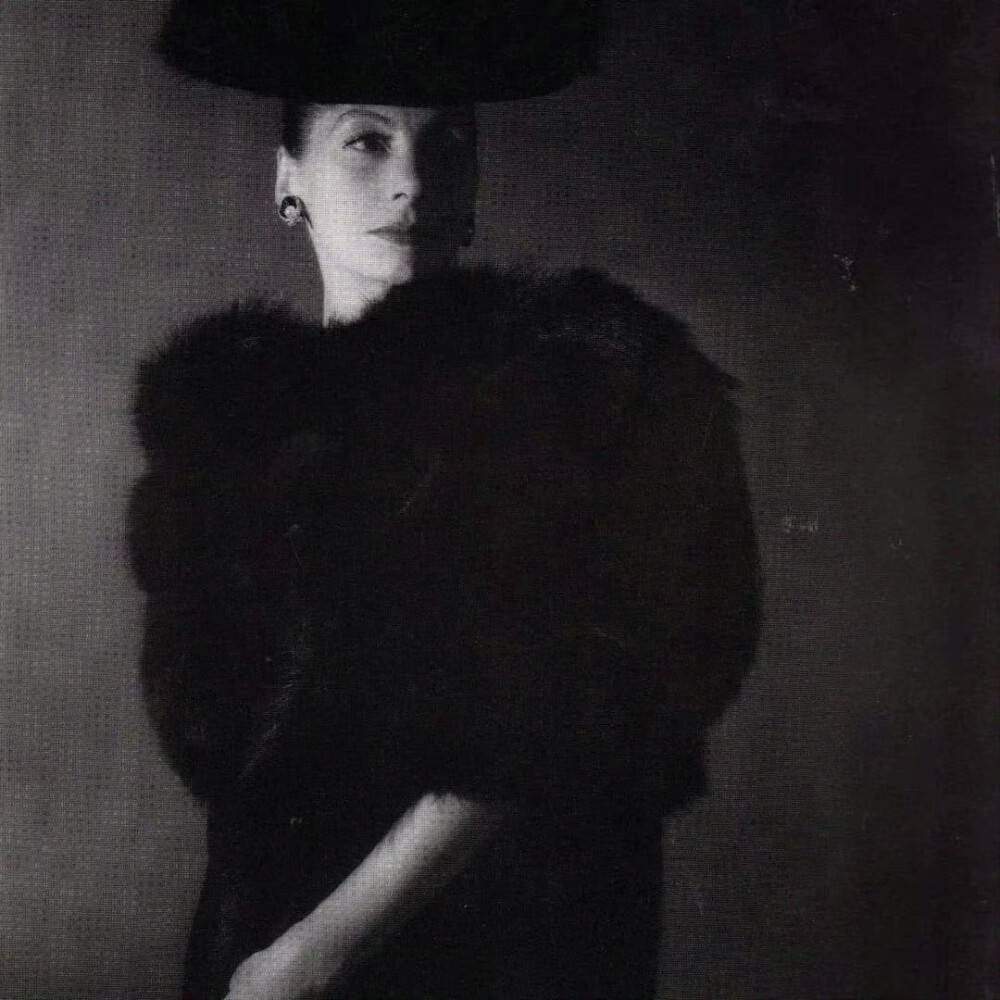 Valentina Sanina Schlee. ​