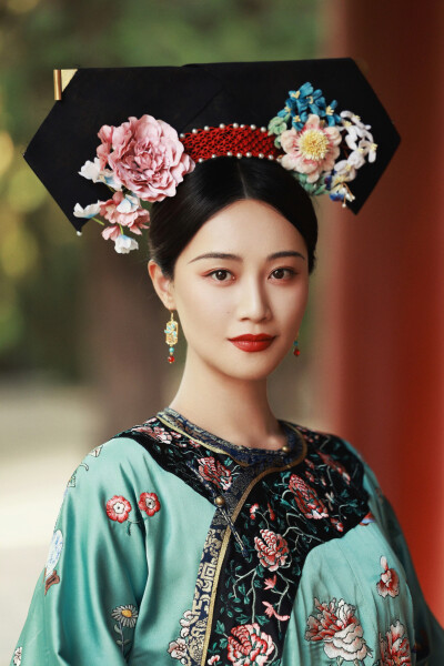 蓝盈莹