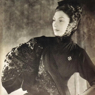 Valentina Sanina Schlee. ​