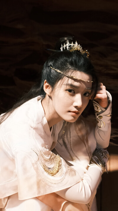 入青云 明意 卢昱晓