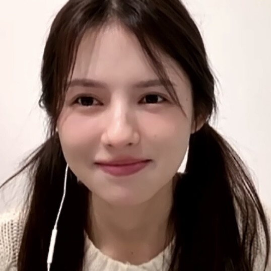 我只是没有办法眼睛不看着她