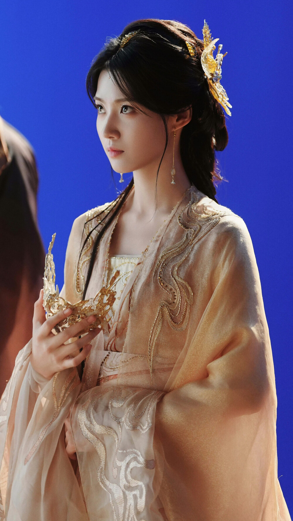 入青云 明意 卢昱晓