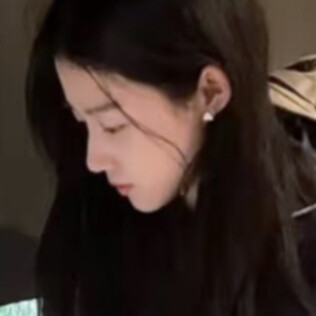 卢昱晓