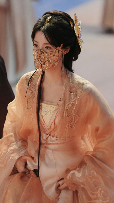 入青云 明意 卢昱晓