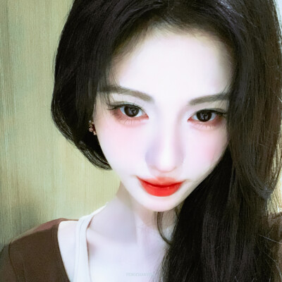 鞠婧祎