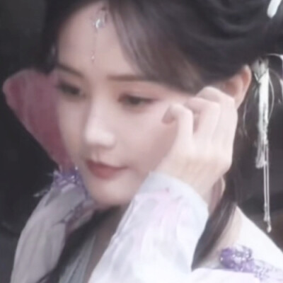 李一桐清瞳
