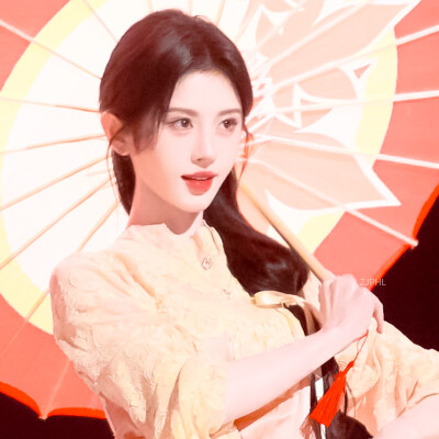 鞠婧祎