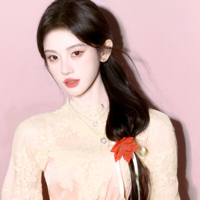 鞠婧祎