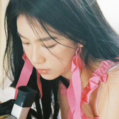 你好可爱，你好天真……