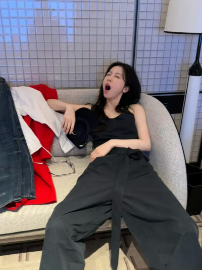周雨彤