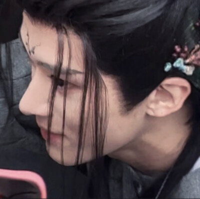 月鳞绮纪最严厉的母亲！