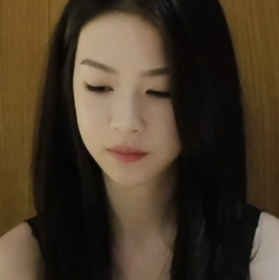 我芮压抑了……