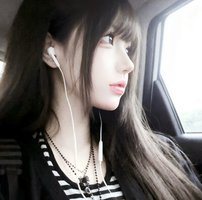 你的字里有雨 我也跟着淋漓